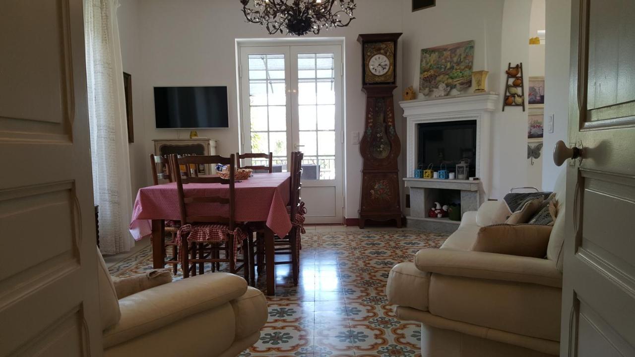Villa Primavera Galeria  Luaran gambar